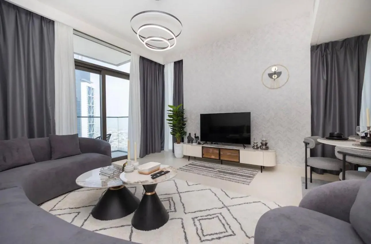 High Floor With Nice View! 2 Bedroom Exceptional Apartment Near Dubai Mall! Amazing Rooftop! United Arab Emirates