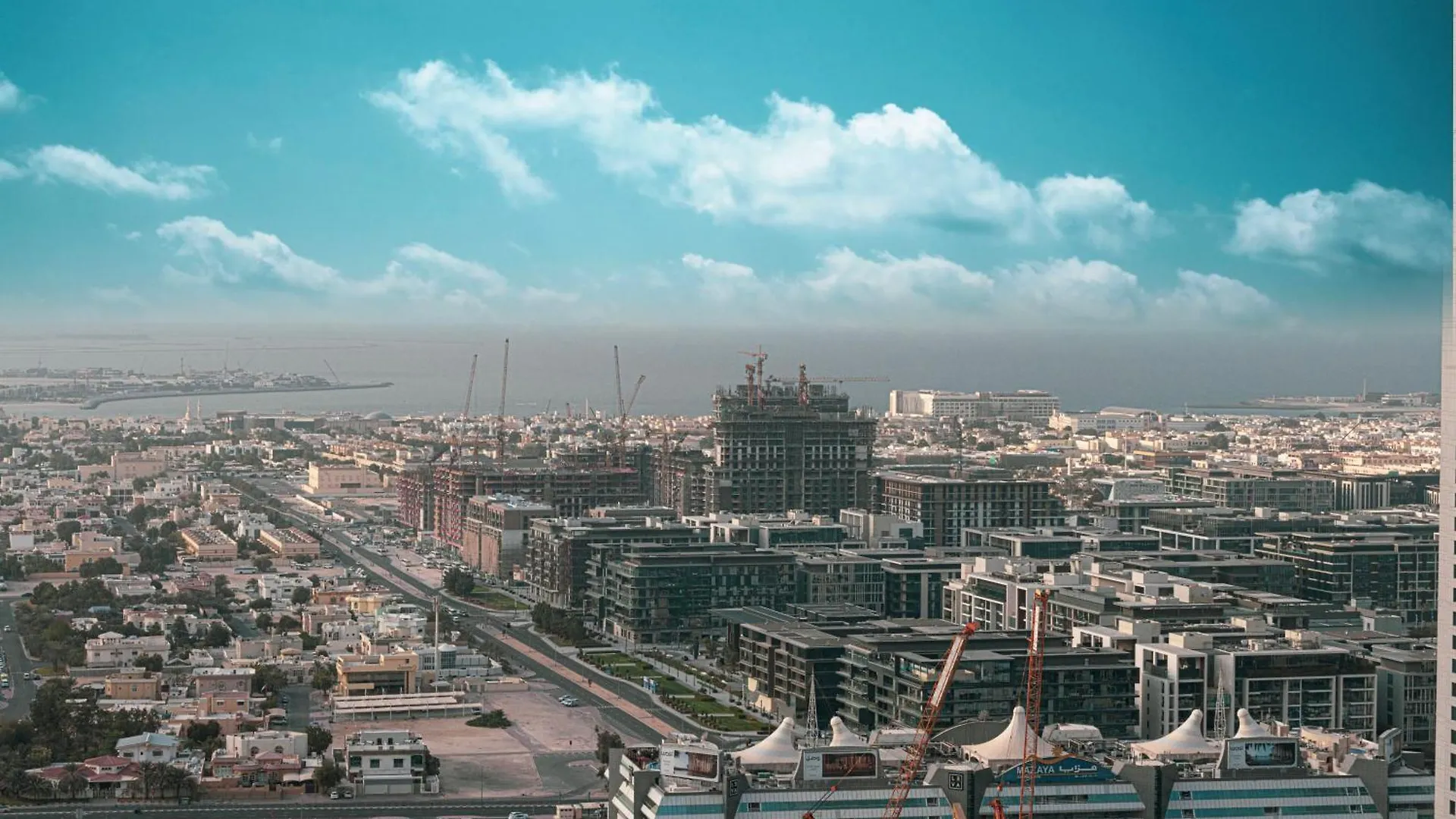 High Floor With Nice View! 2 Bedroom Exceptional Apartment Near Dubai Mall! Amazing Rooftop!