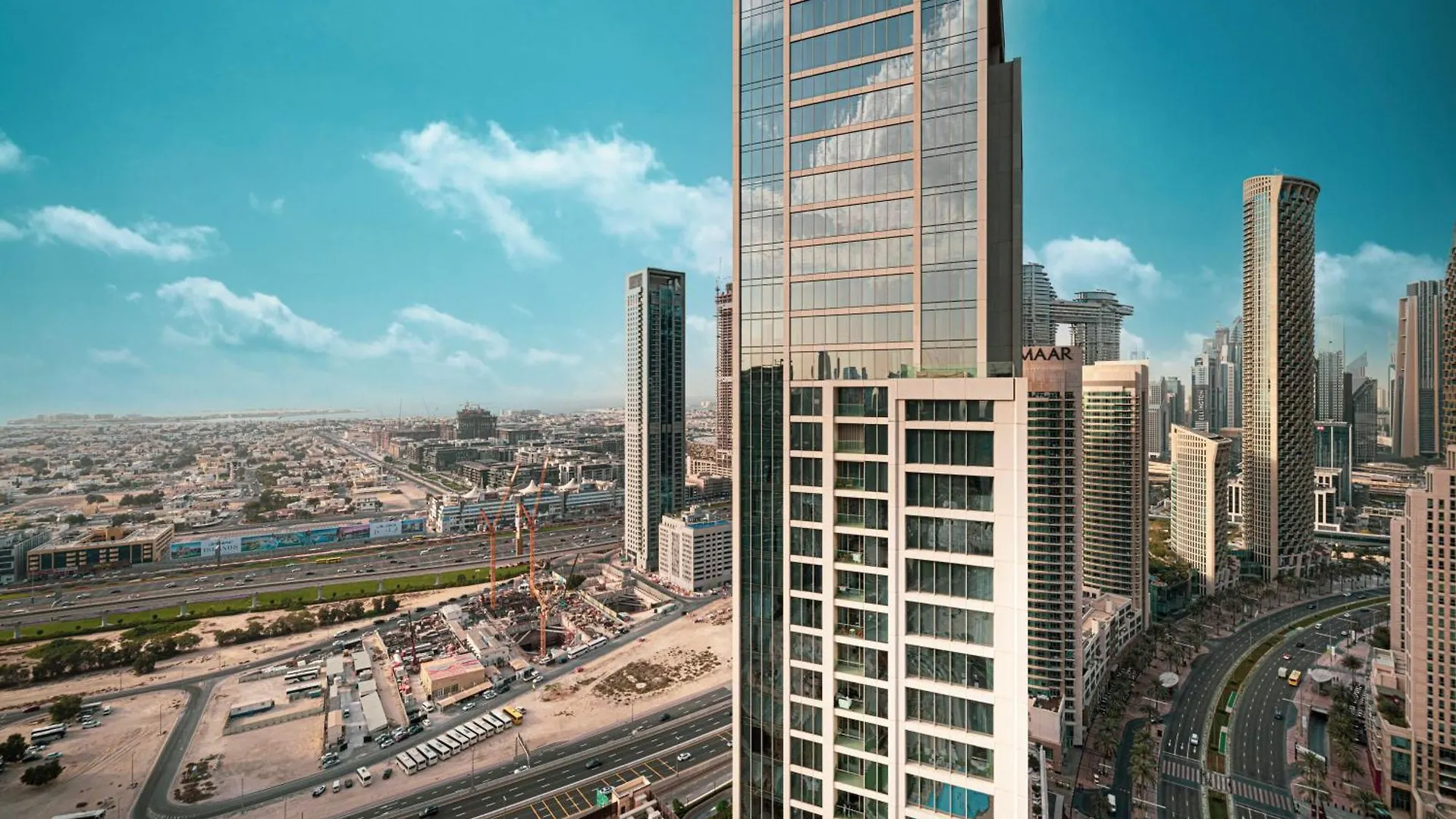 High Floor With Nice View! 2 Bedroom Exceptional Apartment Near Dubai Mall! Amazing Rooftop!