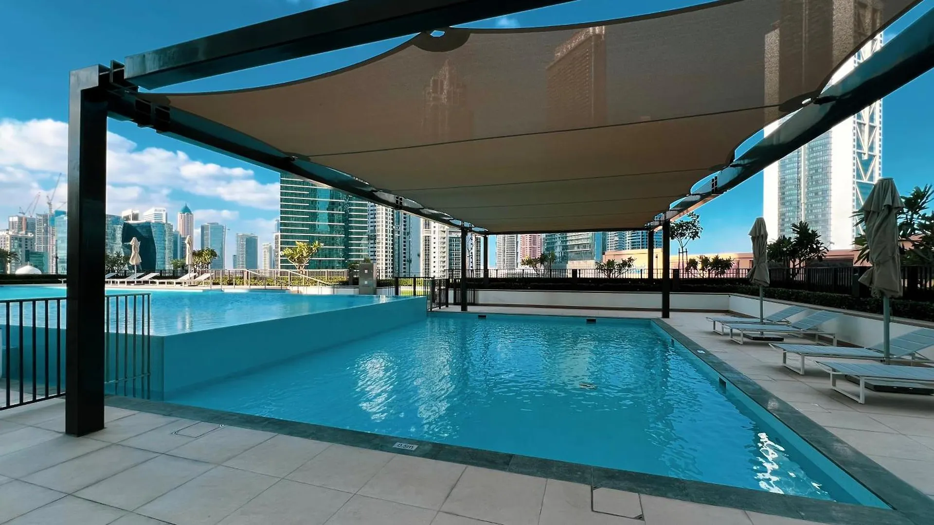 High Floor With Nice View! 2 Bedroom Exceptional Apartment Near Dubai Mall! Amazing Rooftop! United Arab Emirates